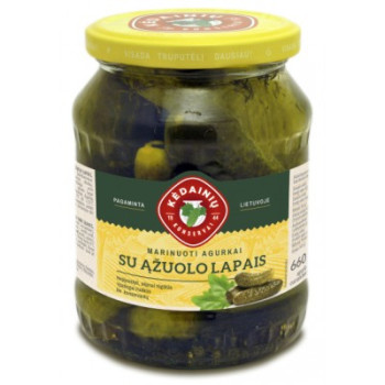 Pickled cucumbers with oak...